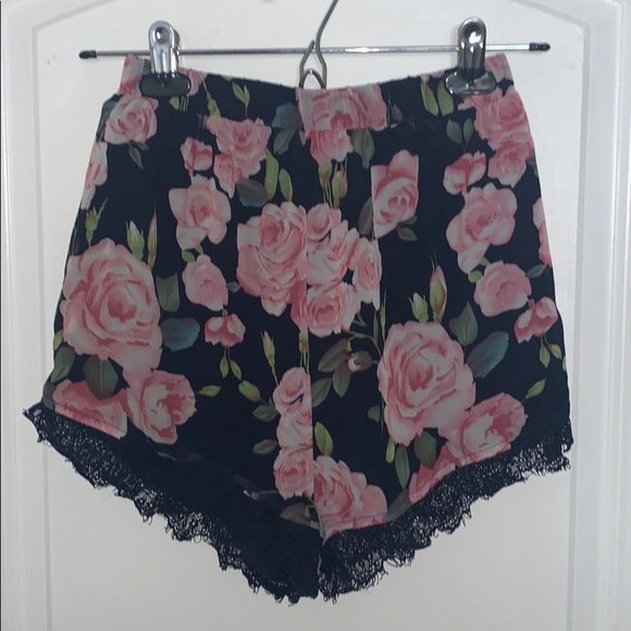 Black Floral High Waisted Shorts - Picture 2 of 4